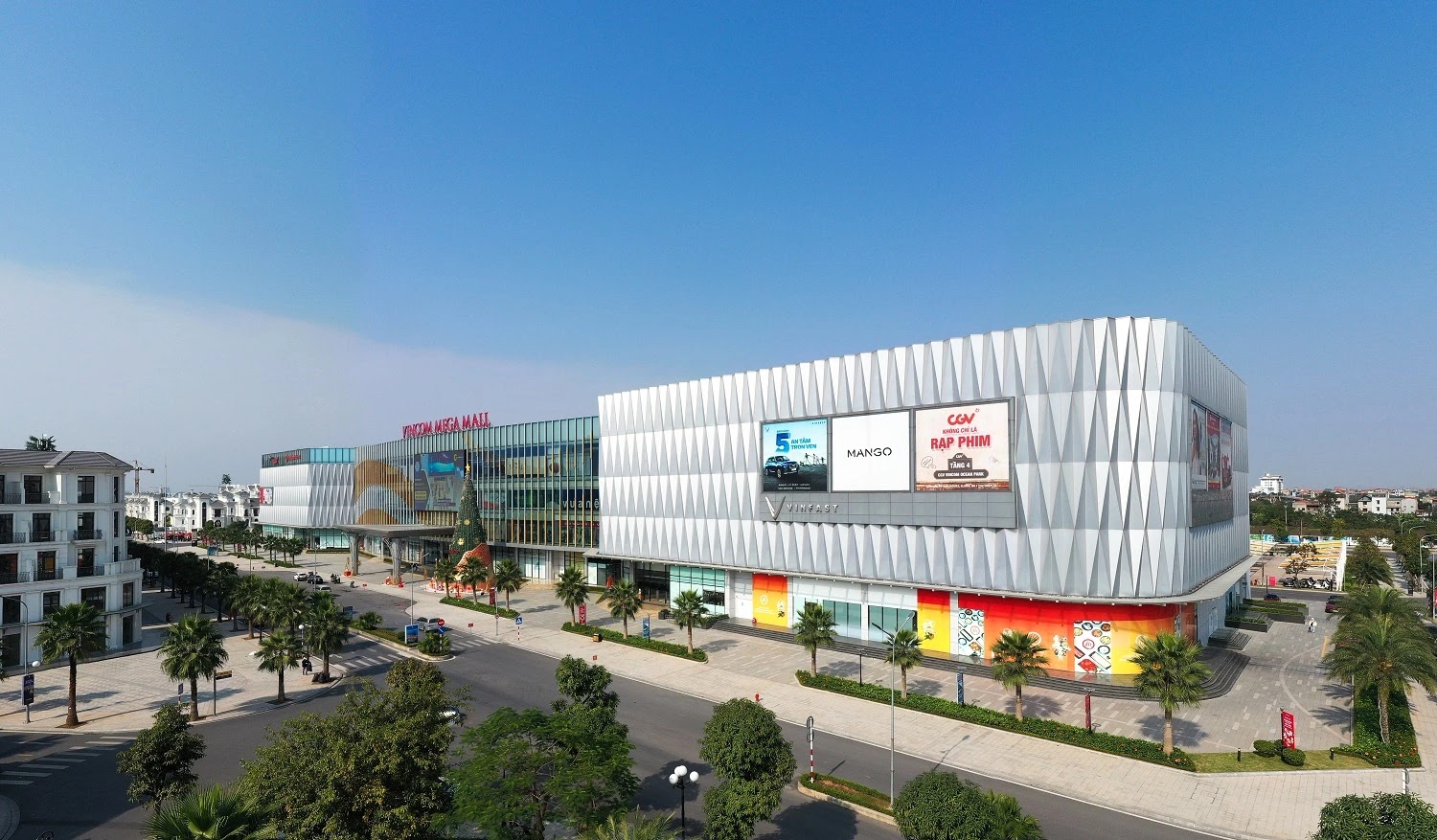 Trung tâm thương mại Vincom Mega Mall